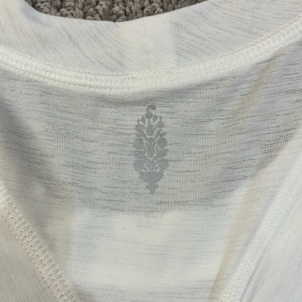 Free People white tank top - Picture 4 of 4